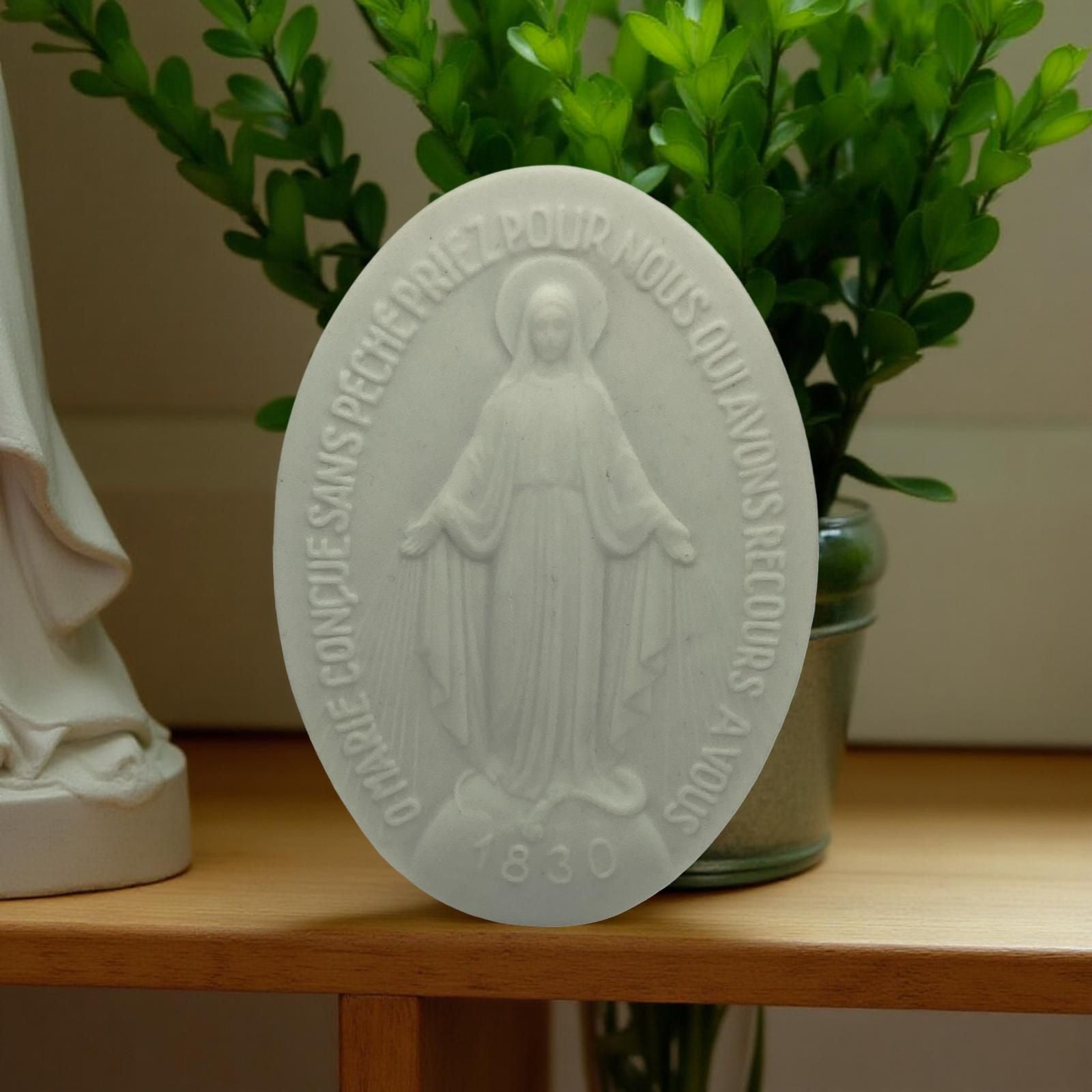 Medalhão de N Sra das Graças