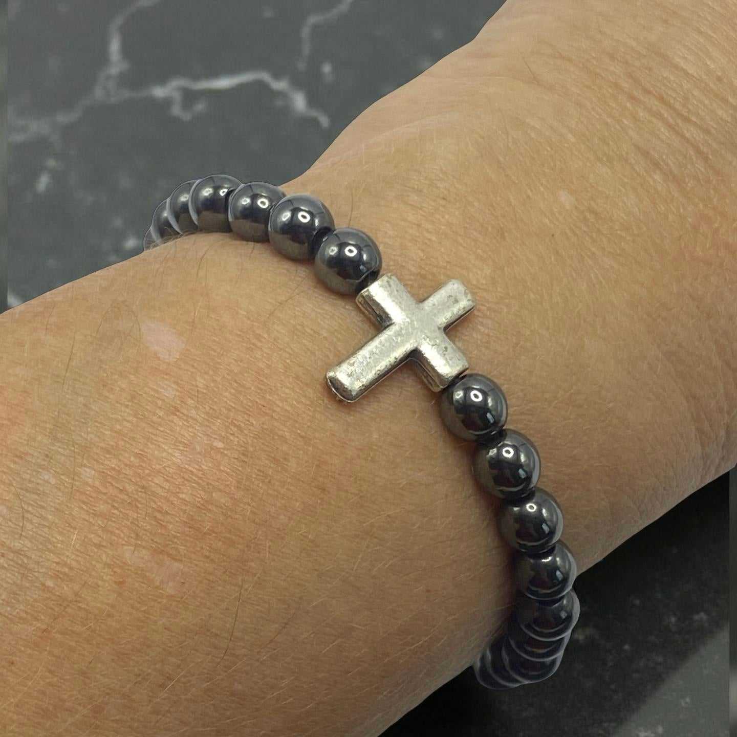 Pulseira Hematita Cruz