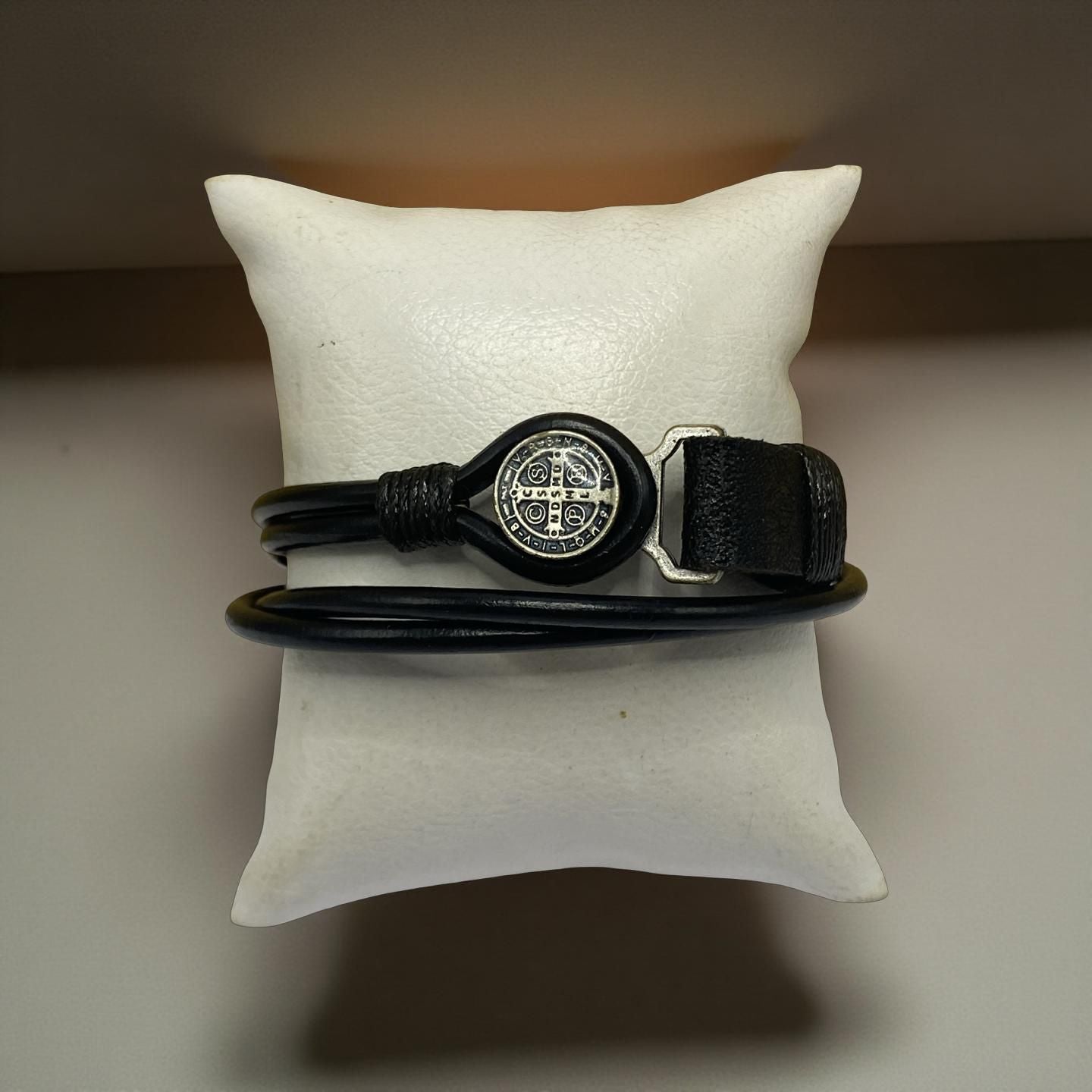 Pulseira São Bento Couro Preto M